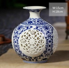 Vaso ceramica cavo fatto a