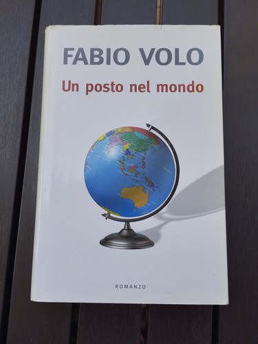 Libro posto nel - libro, mondo