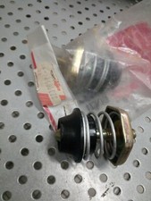 Engine bonnet lock guide for