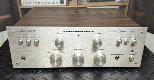 Amplificatore stereo integrato