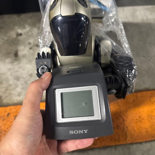 Sony aibo ers 210 - sony,