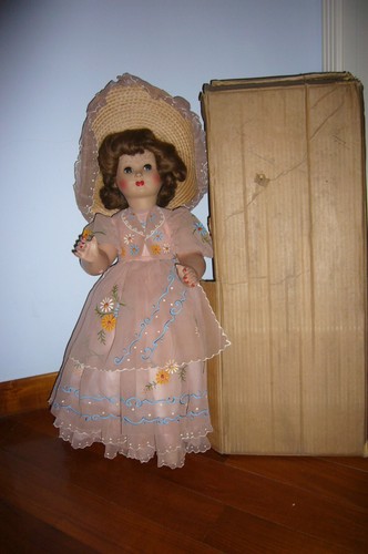 Antica bambola vintage - antica,