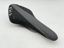 Sella bici da strada Fizik