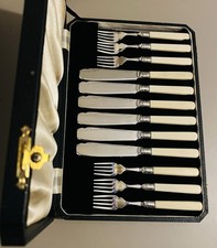 Antico set posate da collo in