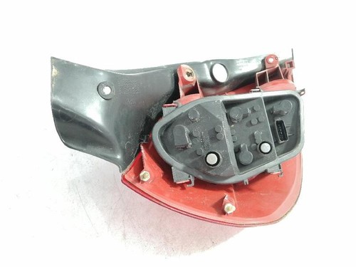 Piloto trasero derecho renault - derecho,