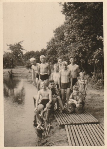 Foto vintage gruppo ragazzi - , in