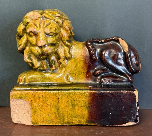 Antico leone reclinabile - , con