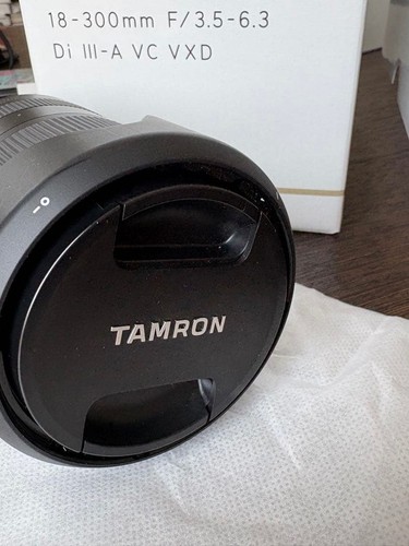 Tamron 300 6 - 18-300, f3.5-6.3