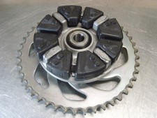 Pignone posteriore SUZUKI GSX-R 125 2023 e gomme trasmissione Cush