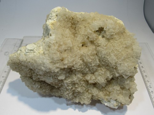 S180 fluorite flussspat - fluorite, cubo
