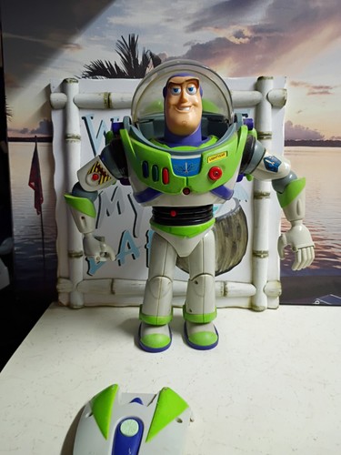 Buzz lightyear toy story - buzz,