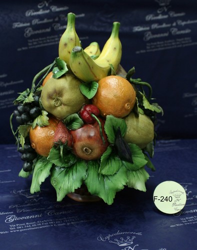 Cesto con frutta - frutta,