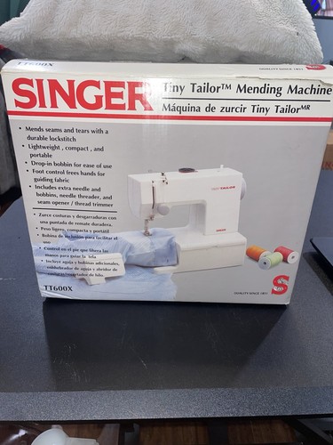 Vintage singer tiny - singer, tailor