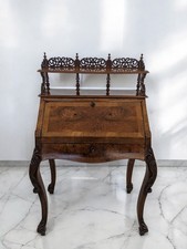 Elegante scrittoio con