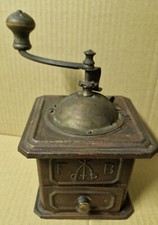 ANTICO MACININO TRE SPADE IN