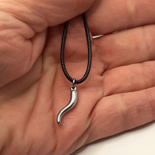 Collana con corno cornetto - con,