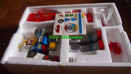 Gundam clover made japan - in,