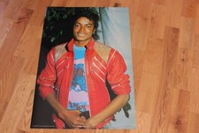 2 poster a colori diversi anni