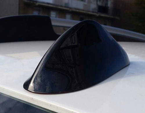 Antenna pinna di - am/fm, a