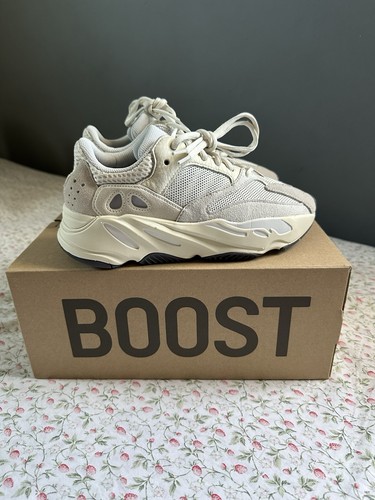Adidas yeezy boost - adidas,