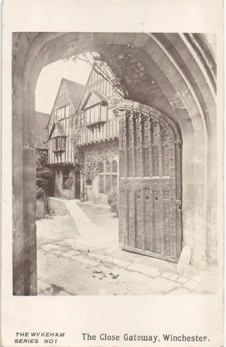 Winchester the close gateway - winchester.,
