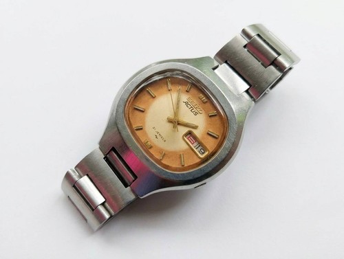 ⁠Bracciale originale vintage