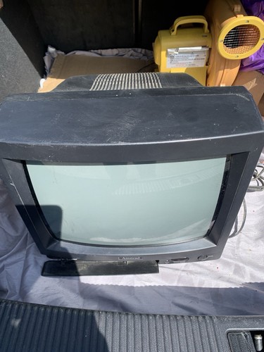Amstrad retro gaming - 14", crt