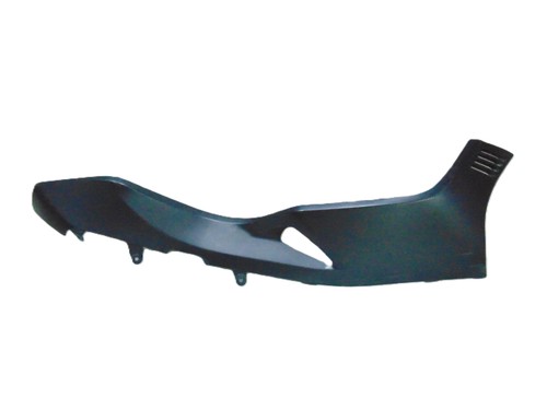 Sottopedana destra con - , graffi
