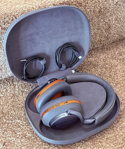Bowers wilkins px8 - &,