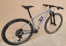 Trek Procaliber 9.8 con isospeed. Sram GX 12 velocità, freni XT, forcella SID.
