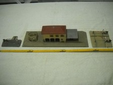 Stazione e passaggi a livello in latta - scala H0 - anni 50 vintage
