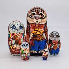 Bambole nidificazione famiglia