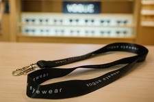 Laccetto porta badge originale Vogue Eyewear nero – nuovo, 45 cm