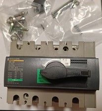 SCHNEIDER-MERLIN GERIN INTERRUTTORE DI MANOVRA SEZIONATORE COMPACT 4 POLI INS100