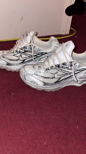 White nike shox brand new - white,