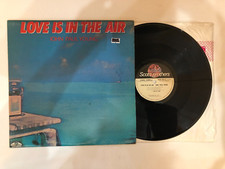 John Paul Young – Love Is In The Air LP - OCAN-5004(C25Y-0004)