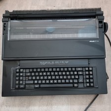 Macchina Da Scrivere Olivetti ET111 Modernariato