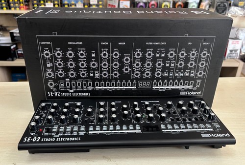 Roland modulo - se-02,