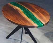 Tavolo epossidico ovale