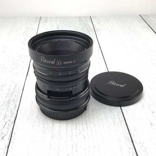 Lomography petzval 55mm 7 - 55mm, f1.7