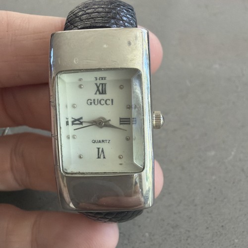 Vintage gucci women watch - ,