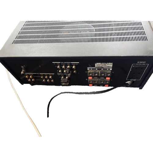 Amplificatore stereo integrato
