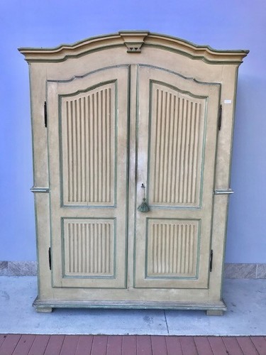 Armadio centinato laccato - armadio,