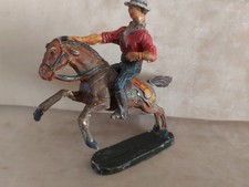 COW BOY A CAVALLO  - CONFALONIERI  - Soldatino in  pasta Mase in Italy   (5047)