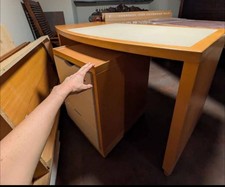 Scrivania moderna in legno di faggio con cassettiera mobile