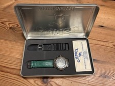 Autentico NUOVO orologio