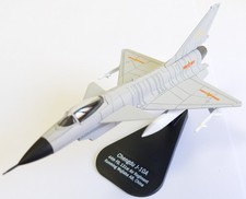 Aereo da combattimento Chengdu J-10A Cina 1/100 pressofuso Italeri Fabbri