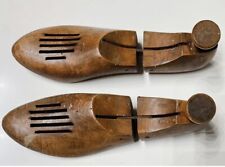 Tendiscarpe vintage in legno di cedro