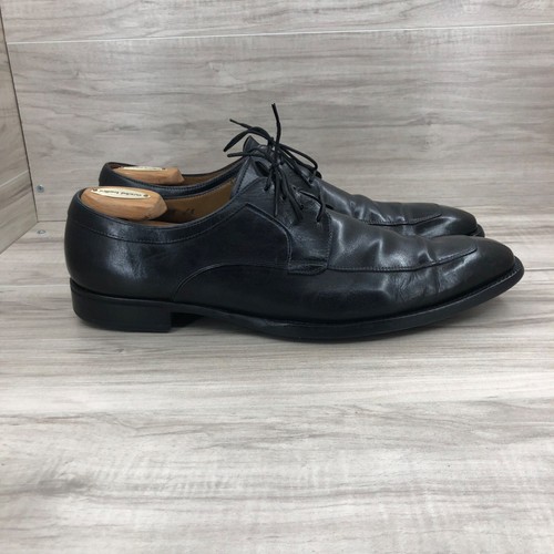 Scarpe eleganti stringate