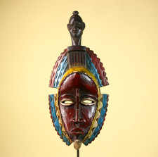 Maschera africana in legno